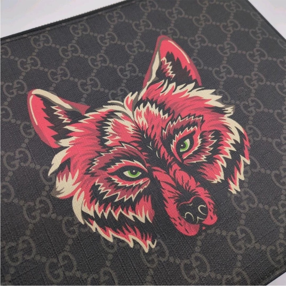Gucci Black and Red Wolf Clutch - Picture 6 of 14